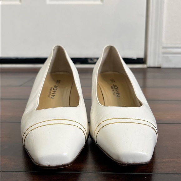 Vintage St. John Leather Square Toe Pumps Shoes with Gold Trim size 8 Academia - Picture 4 of 12